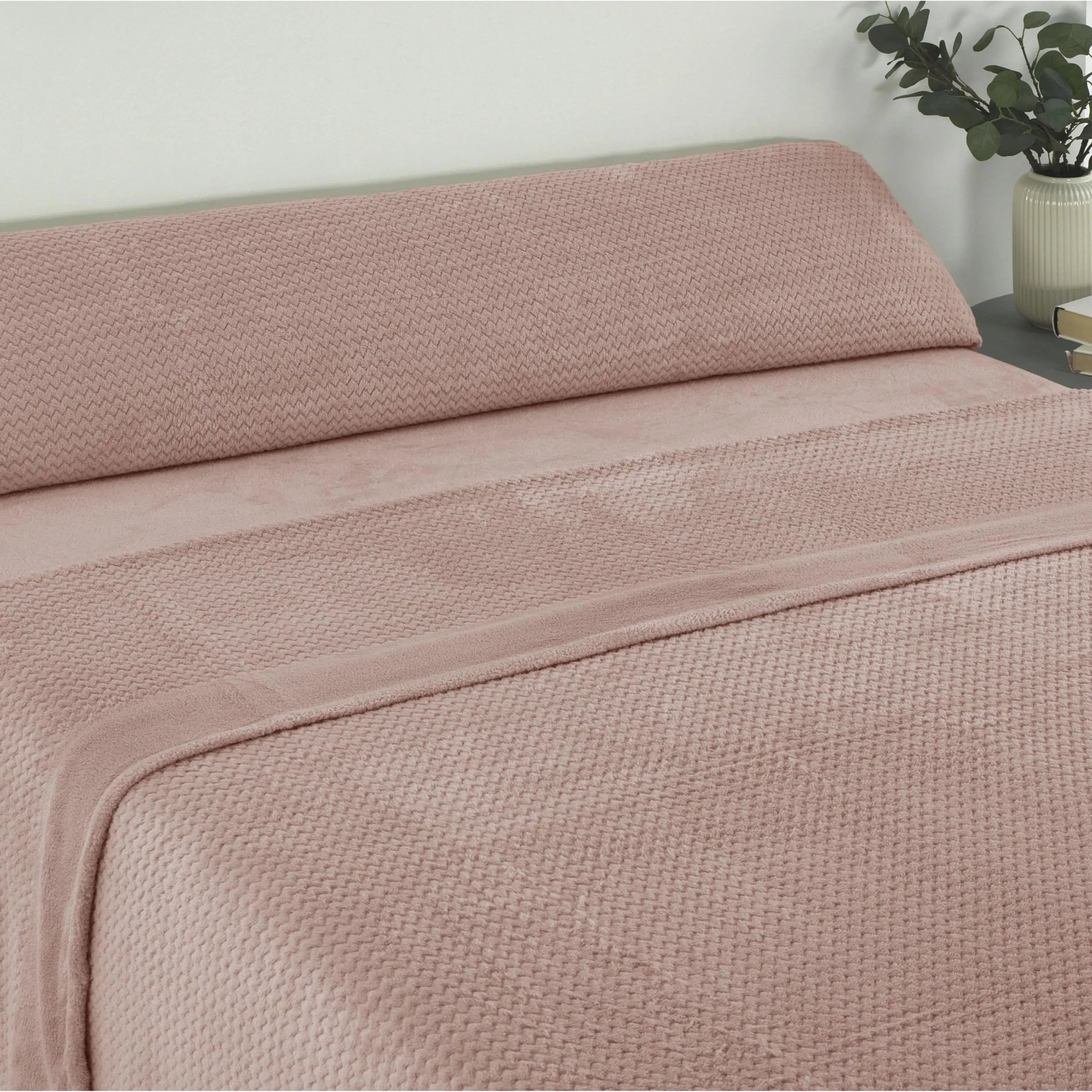 Juego de sábanas Coralina - Colección Invierno - Disponible en azul, beige y gris, y en tamaños para camas de 90 cm, 105 cm, 135 cm, 150 cm y 180 cm - Colección Donegal