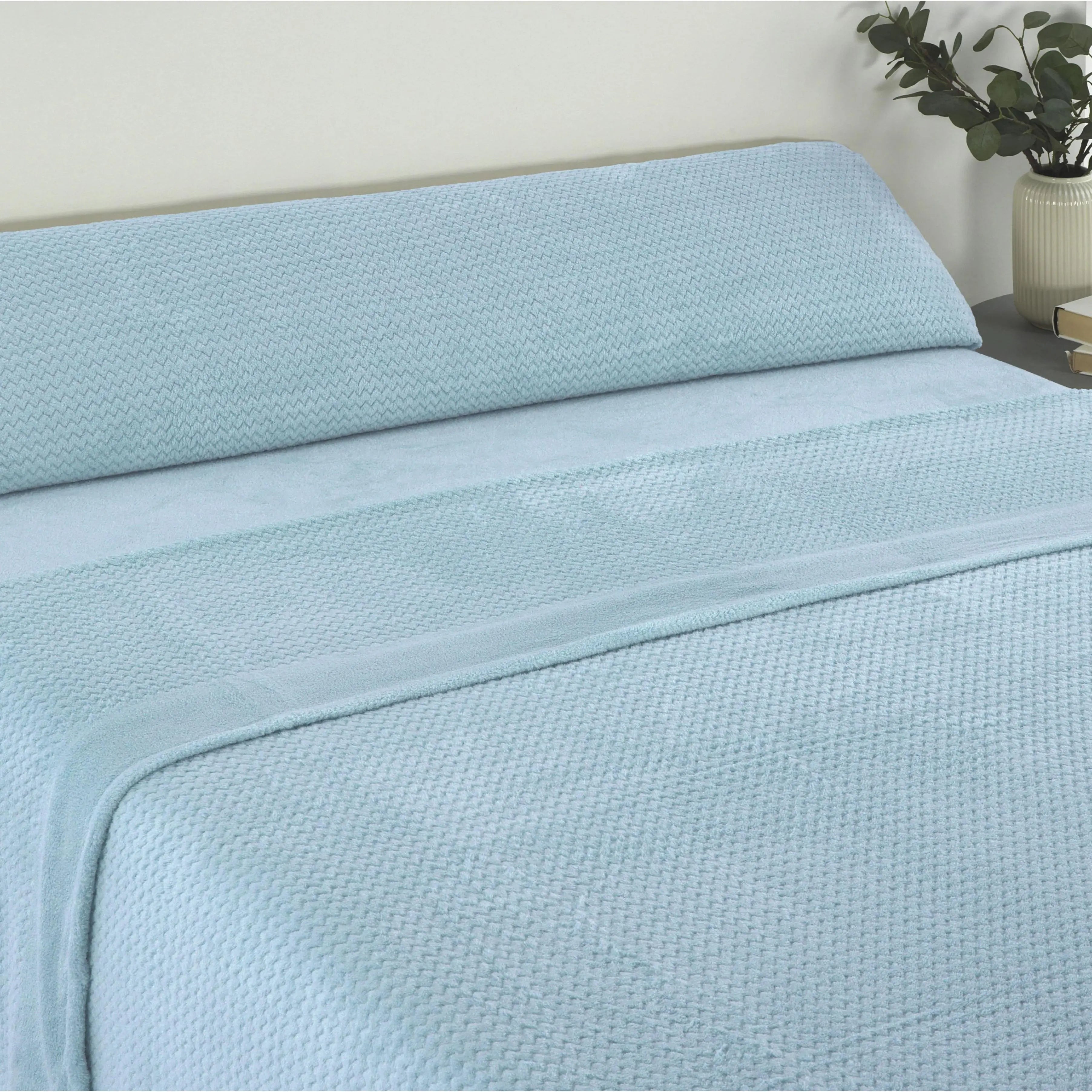 Juego de sábanas Coralina - Colección Invierno - Disponible en azul, beige y gris, y en tamaños para camas de 90 cm, 105 cm, 135 cm, 150 cm y 180 cm - Colección Donegal