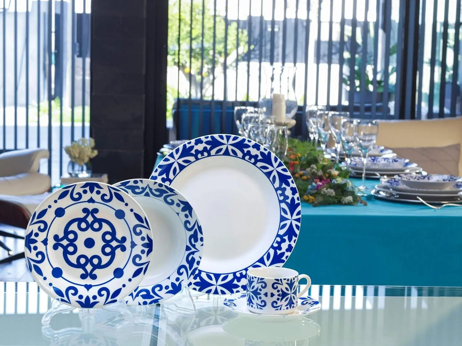 Elegante juego de vajilla de porcelana Nyana para 6 personas - 30 piezas, apto para lavavajillas y microondas, incluye 6 platos llanos, 6 platos hondos, 6 platos de postre y 6 tazas de café, perfecto para el uso diario o para ocasiones especiales.