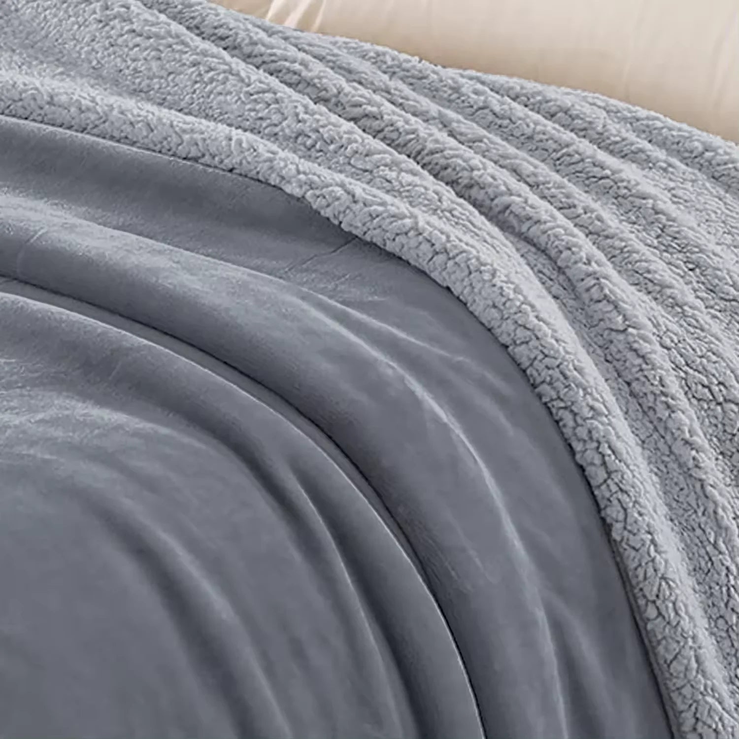 Manta de terciopelo, 100% poliéster, estilo moderno, disponible en 6 colores y 3 tamaños. Ideal para sofás, de forro polar o franela. Perfecta para invierno, cálida y de textura gruesa.