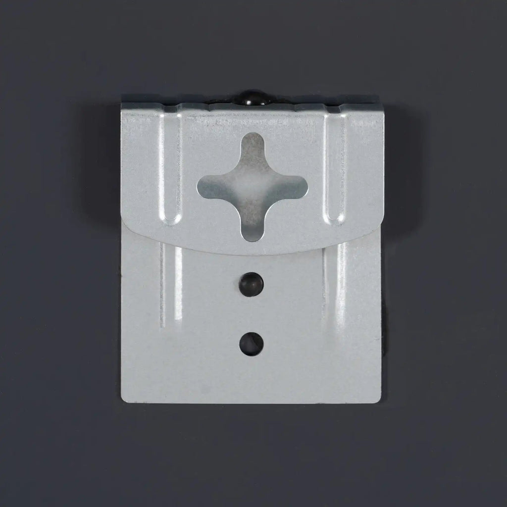 Espejo de pared redondo de aluminio Lolahome de 60 cm de diámetro en color dorado o negro, ideal para cualquier estilo de decoración. Presenta un diseño elegante, 2,8 cm de profundidad y un peso ligero de 3,5 kg, perfecto para iluminar espacios con elegan