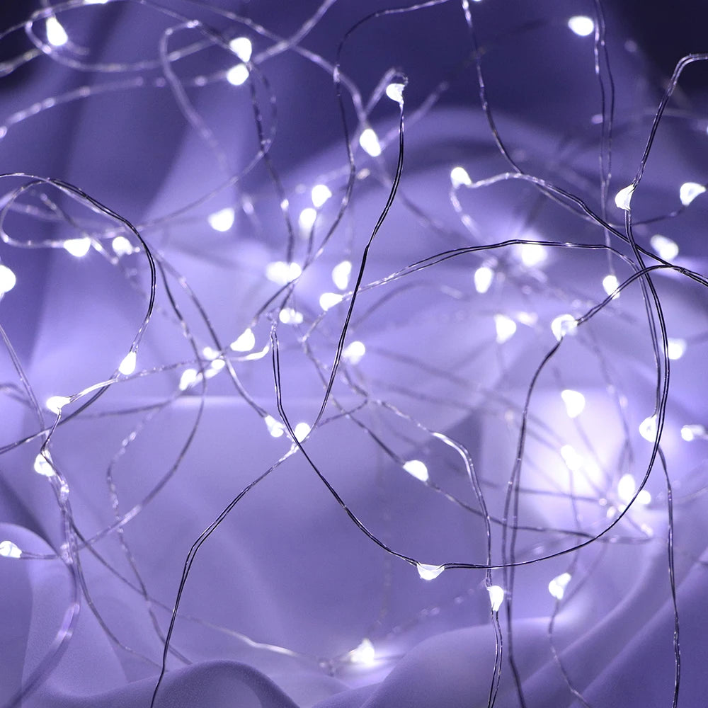 Guirnalda de luces LED de 2 m con 20 LED, 20 microluces estrelladas, funciona con pilas de botón CR2032, de cobre, ideal para decoraciones navideñas y de bodas.