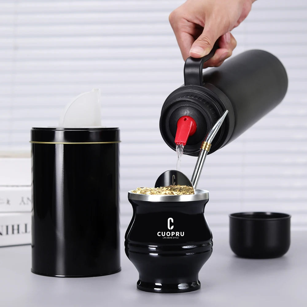 Kit completo de  mate negro: taza moderna de acero inoxidable para mate, termo, recipiente para yerba, juego de moldes para té, bombilla y pajita.