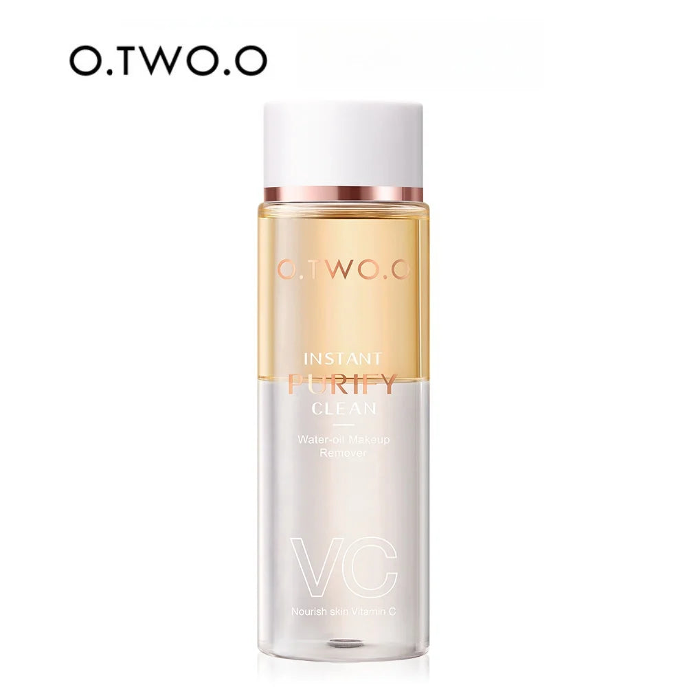 Desmaquillante bifásico con esencia de vitamina C para pieles sensibles. Disuelve instantáneamente el maquillaje más resistente sin irritar.