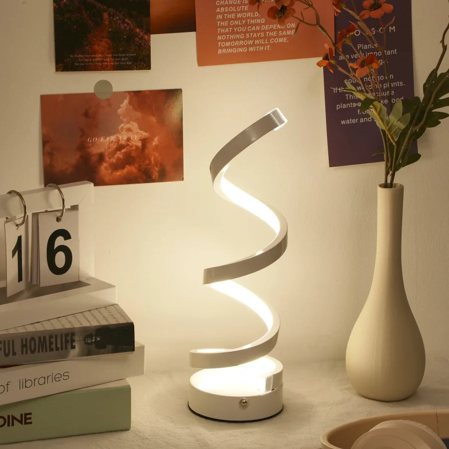 Lámpara de escritorio espiral moderna de lujo en blanco y negro con fácil carga, control táctil de 3 colores y 10 niveles de atenuación para hoteles.