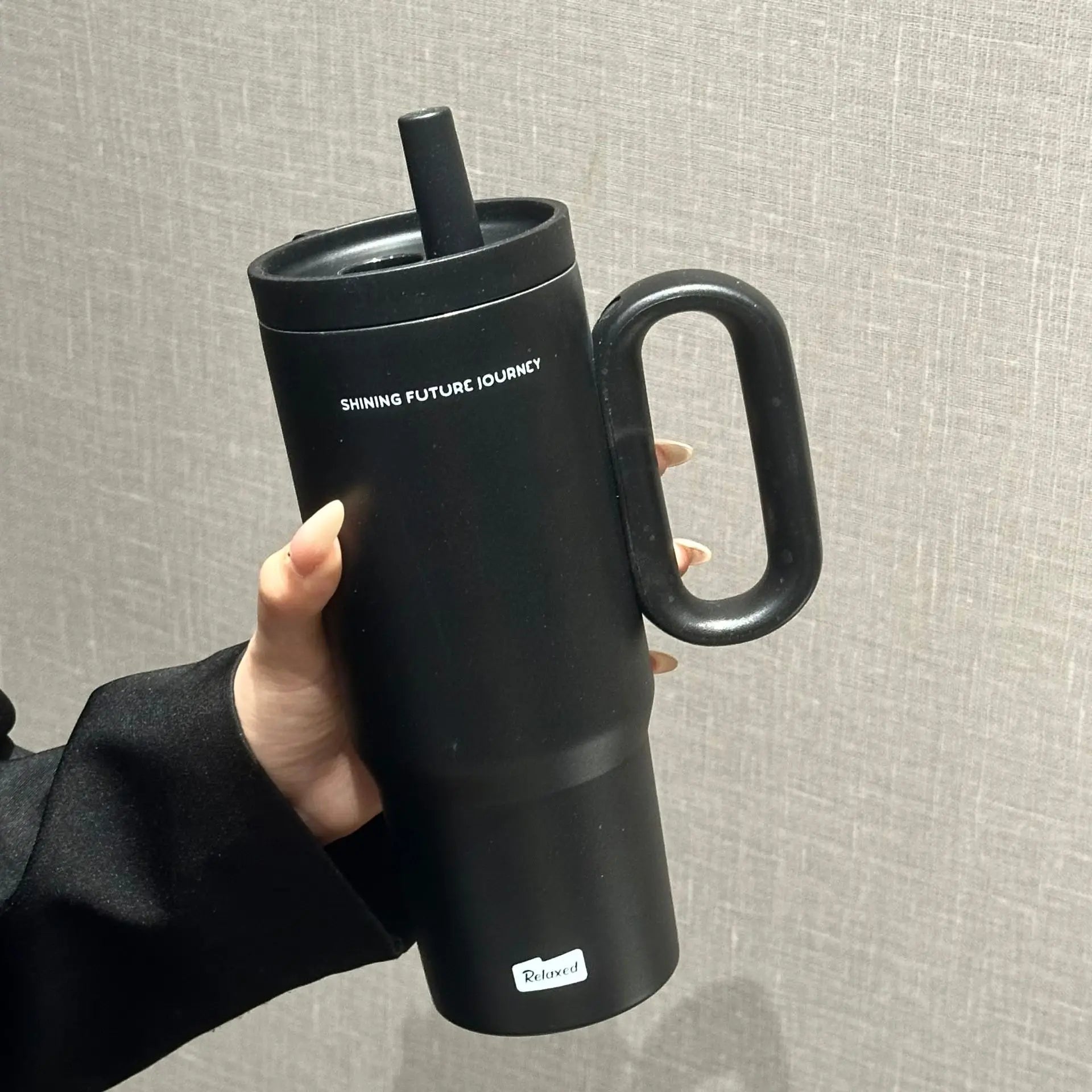 Termo de acero inoxidable de 720 ml con pajita y asa, ideal para café helado, bebidas, viajes en coche y actividades al aire libre.