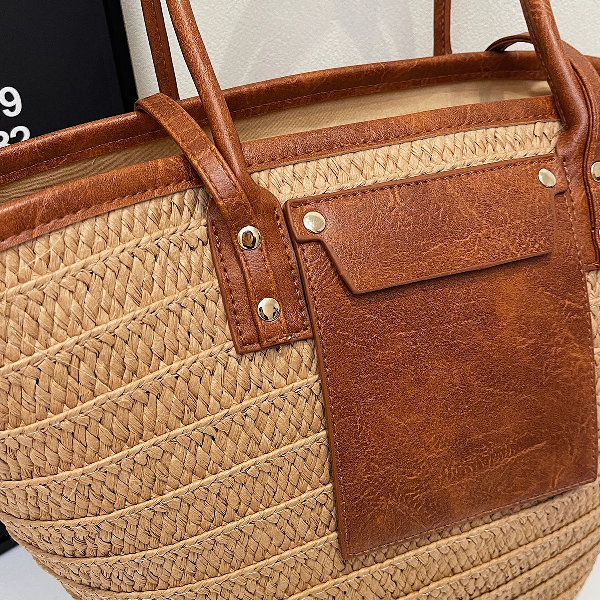 Bolso de un solo hombro, bolso de paja tejido estilo bosque para mujer, bolso de playa tejido para vacaciones, bolso de verano hecho a mano, nuevo estilo para combinar con faldas, bolso grande para ir al trabajo, al trabajo y a viajar.