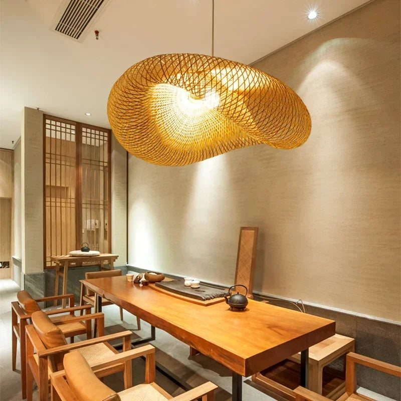 Lámpara colgante LED de bambú tejida a mano para decoración del hogar, lámpara de araña colgante para sala de estar y cocina, estilo vintage de ratán tejido.