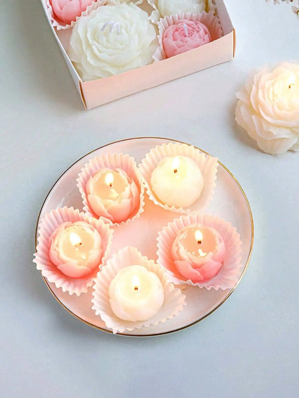 Juego de 4 velas aromáticas de rosas hechas a mano, velas perfumadas, velas con forma de ramo hechas a mano, decoración para el hogar, ideales como regalo de San Valentín.