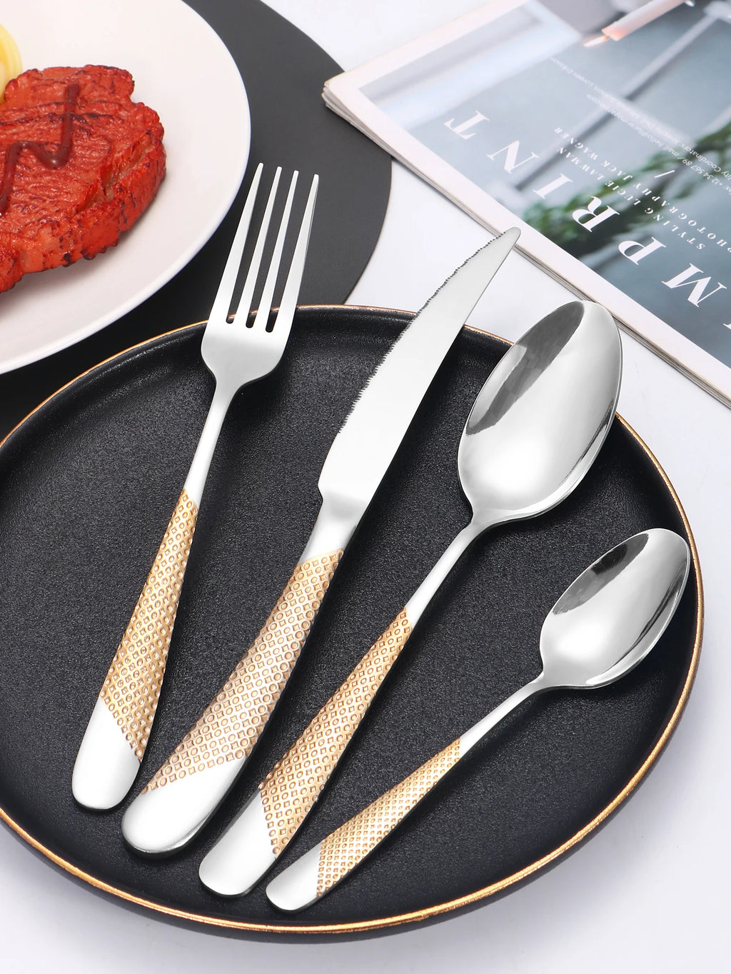 Juego de vajilla familiar de acero inoxidable de 24 piezas: cuchillo y tenedor para carne, tenedor de postre y cuchara.