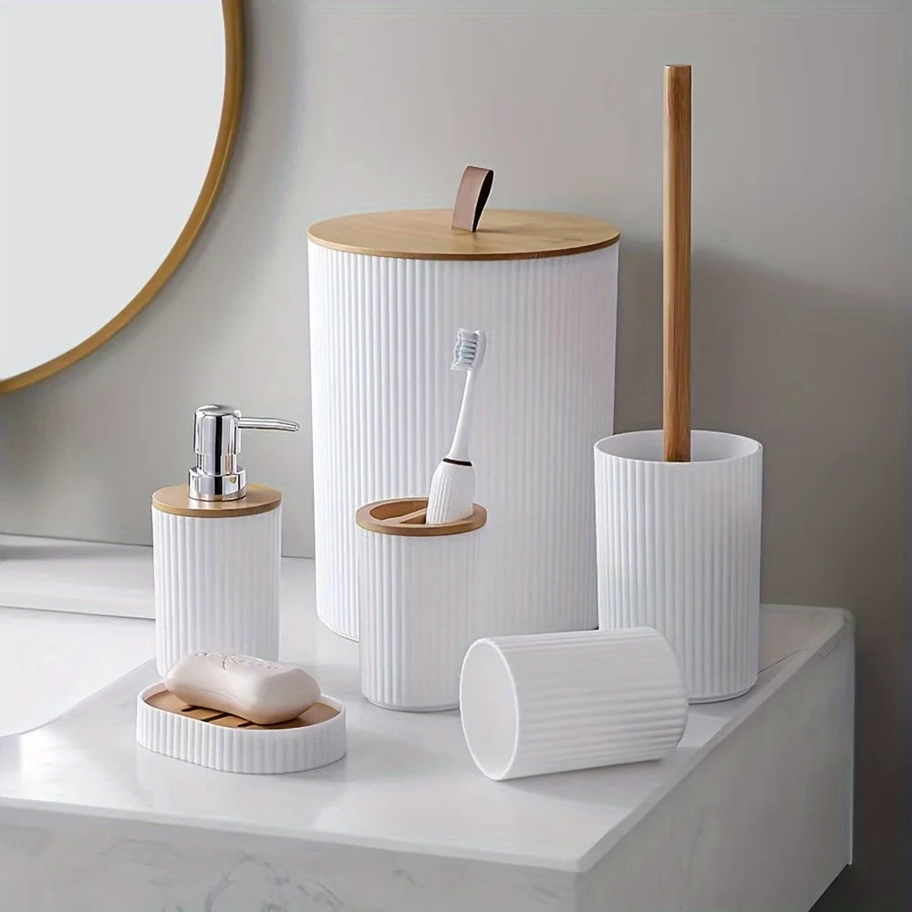 Juego de baño de 6 piezas con cubo de basura, portacepillos de dientes, dispensador de loción y jabón, jabonera, cepillo de inodoro y accesorios de baño.