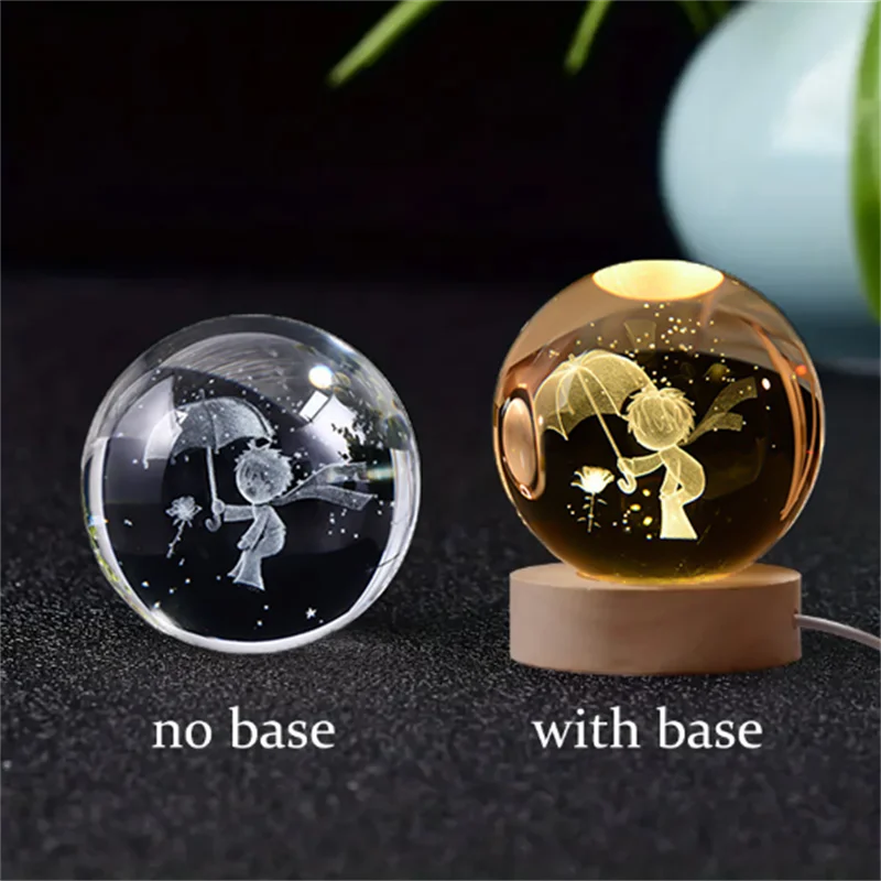 1 Pc Bola de Cristal de 6 cm Lámpara Nocturna Planeta Grabado con Láser Regalo de Cumpleaños Esfera de Vidrio Decoración de Escritorio para el Hogar con Base de Madera y USB
