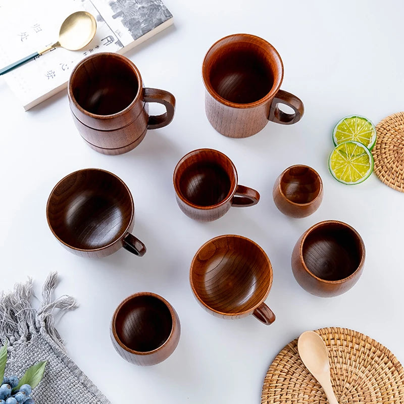 Tazas de madera grandes hechas a mano con madera de abeto natural. Tazas para cerveza, té, café, leche y agua. Artículos de cocina y bar.