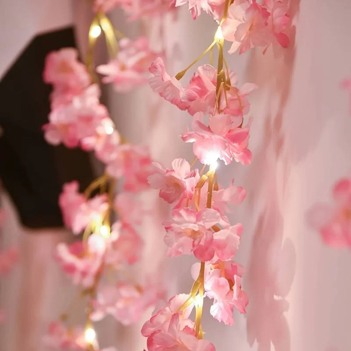 Guirnalda de luces de flores de cerezo de 1/2/5 m, enredaderas de flores artificiales, luces de hadas para dormitorio, bodas, fiestas y decoración navideña.