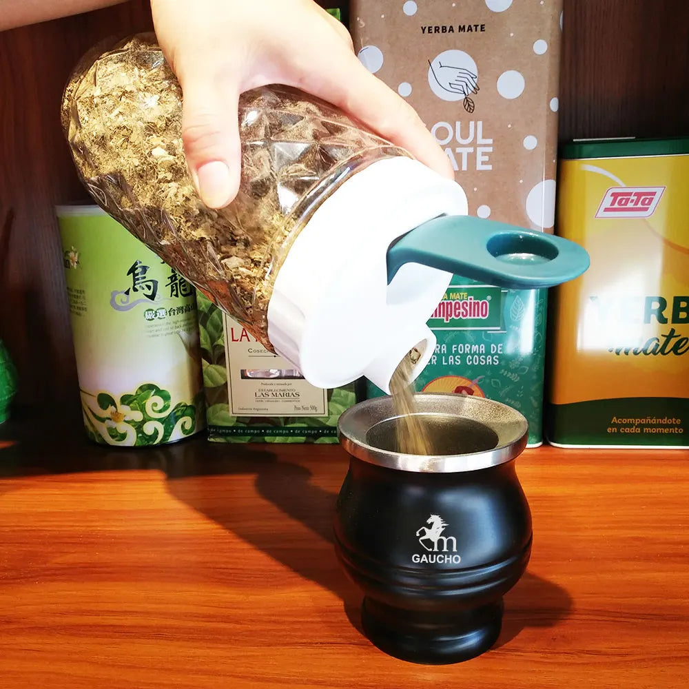 1 unidad/lote de latas de té de yerba mate Gaucho con tapa de plástico con boquilla vertedora, cuerpo de acero inoxidable y recipiente para té argentino, duraderas y fáciles de verter.