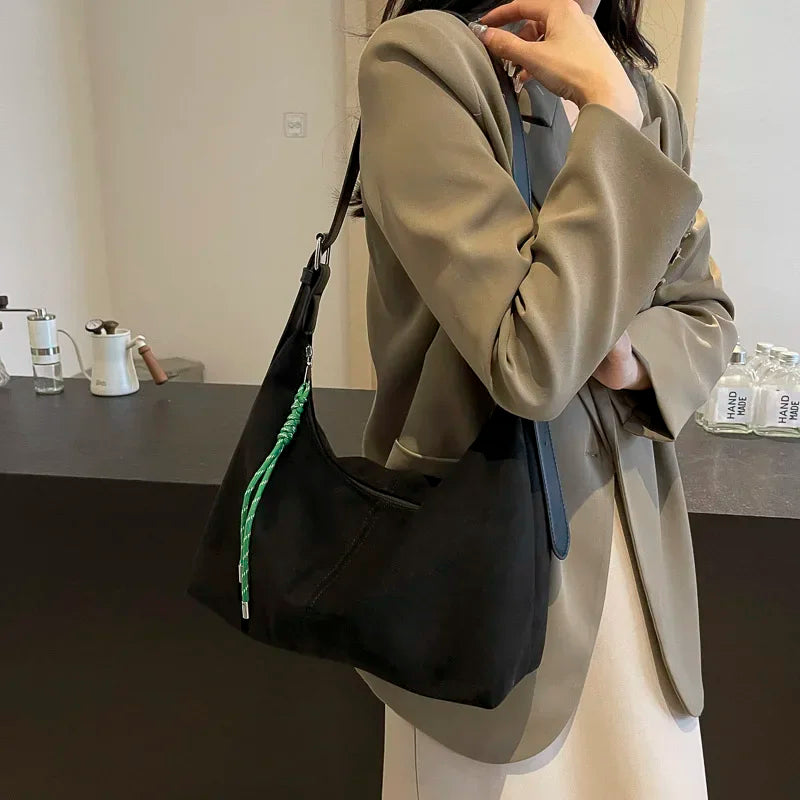 Bolsos Hobo de Piel PU de LEFTSIDE para Mujer, Bolso de hombro de invierno para mujer, Nueva Tendencia de Moda Coreana 2025, Bolsos y Carteras Y2K