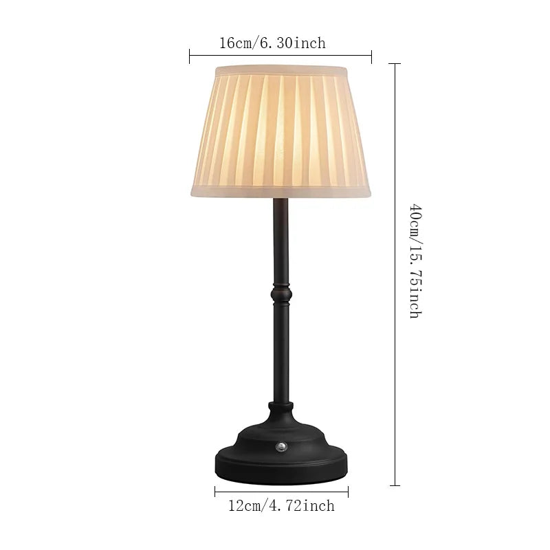 Lámpara de escritorio LED creativa con carga táctil y atenuación, lámpara de mesa de noche para dormitorio, iluminación ambiental pequeña de alta gama