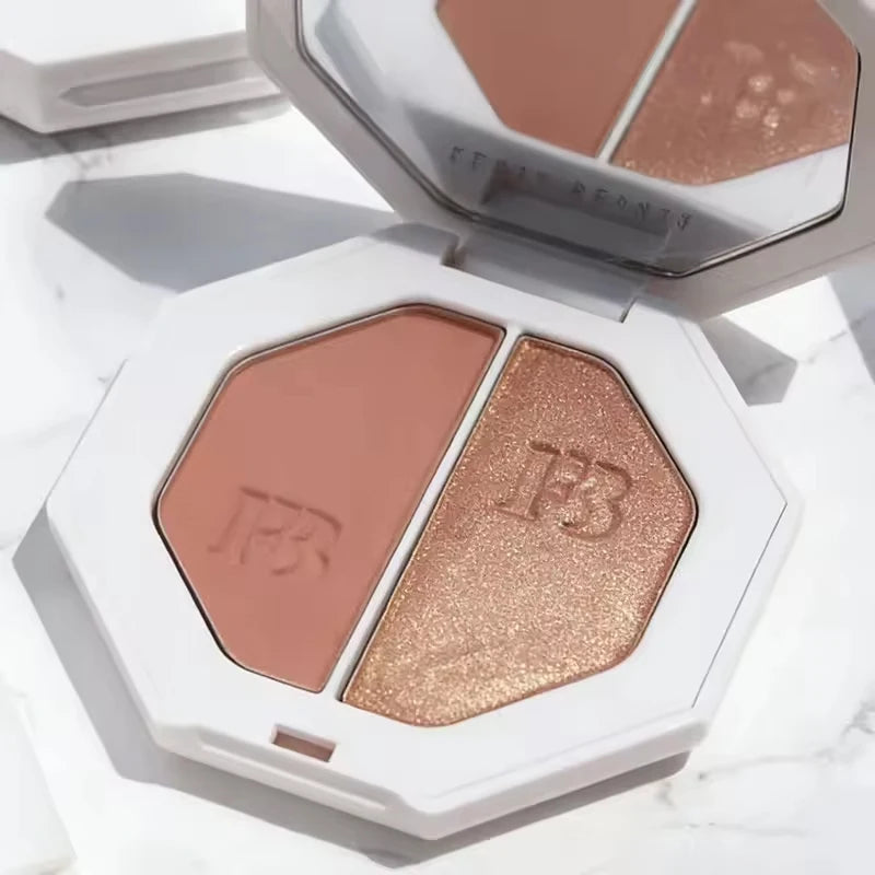 Maquillaje con barra de contorno multicolor de Fenty Beauty, corrector facial mate 3D Diamond Highlight, brillo labial a base de agua que no se desvanece.