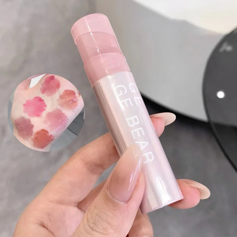 Brillo labial en gel Gege Bear Water: hidratante, brillo cristalino con color de larga duración y acabado natural.