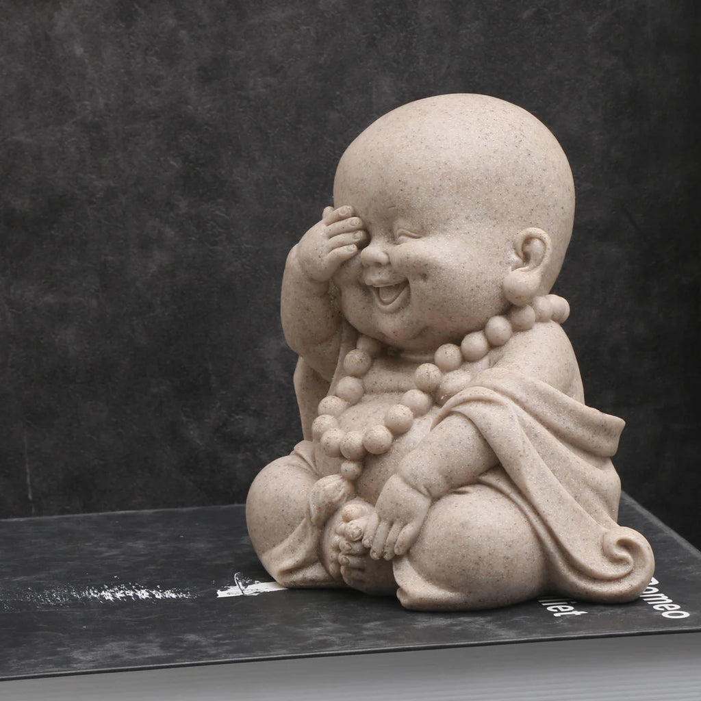 Figura de monje de inspiración zen: encantadoras figuras de resina para la decoración de micro paisajes.