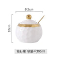 Utensilios de cocina: salero, azucarero con cuchara, tarro de cerámica blanca para condimentos, aceitera, caja para condimentos, herramienta de almacenamiento de cocina.