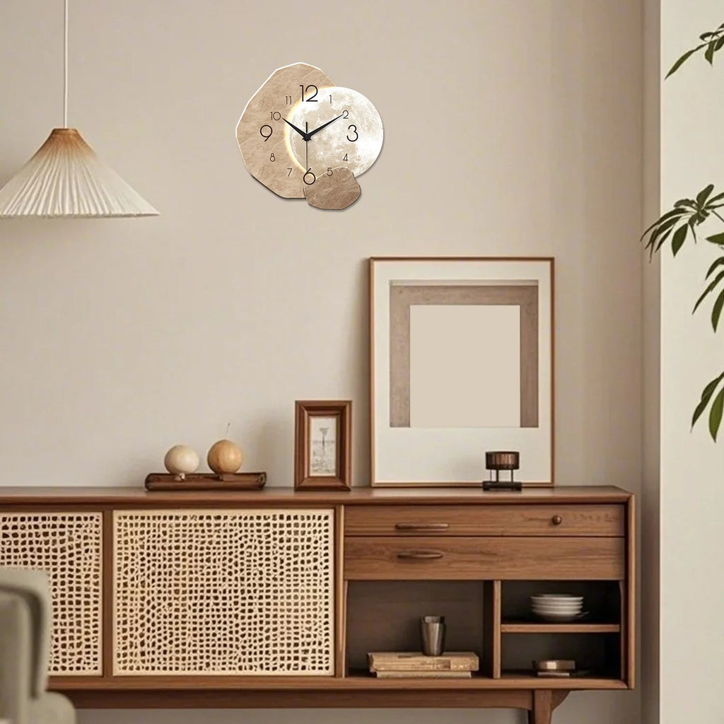 Reloj de pared moderno, sencillo y silencioso, con diseño de luna, movimiento de cuarzo y fabricado en madera, ideal para la decoración de dormitorios, salas de estar u oficinas.
