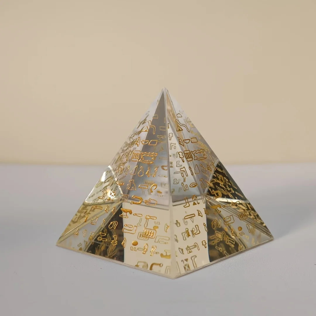 Adorno de pirámide de cristal con jeroglíficos del antiguo Egipto, decoración inspirada en la cultura histórica, ideal para coleccionistas y como regalo. Adorno de cristal para el hogar.