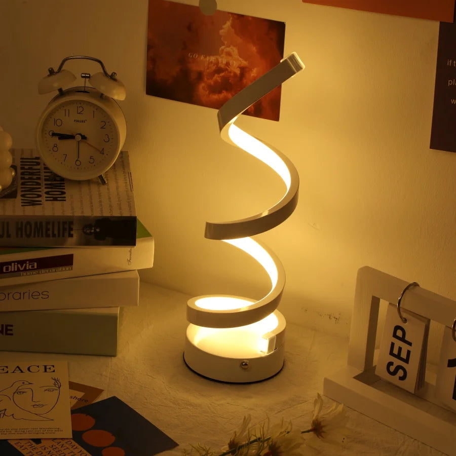 Lámpara de escritorio espiral moderna de lujo en blanco y negro con fácil carga, control táctil de 3 colores y 10 niveles de atenuación para hoteles.