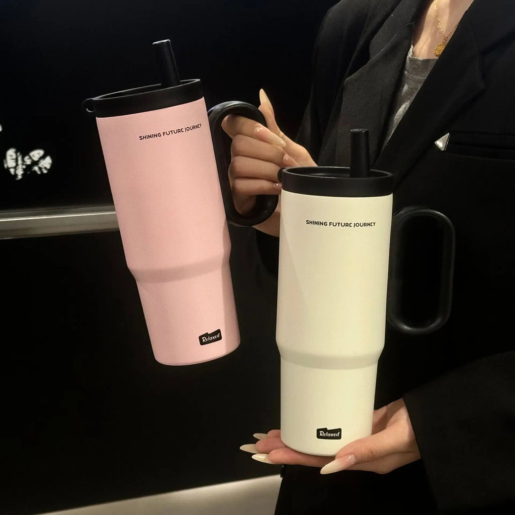 Termo de acero inoxidable de 720 ml con pajita y asa, ideal para café helado, bebidas, viajes en coche y actividades al aire libre.