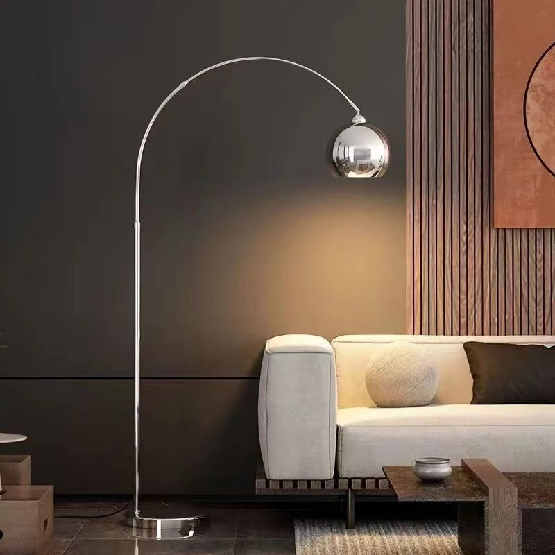 Lámpara de pie ajustable de estilo plateado para sala de estar, dormitorio, sofá, luz de pie con altura ajustable, decoración moderna minimalista.