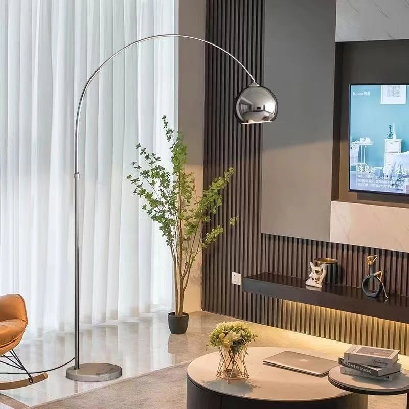 Lámpara de pie ajustable de estilo plateado para sala de estar, dormitorio, sofá, luz de pie con altura ajustable, decoración moderna minimalista.