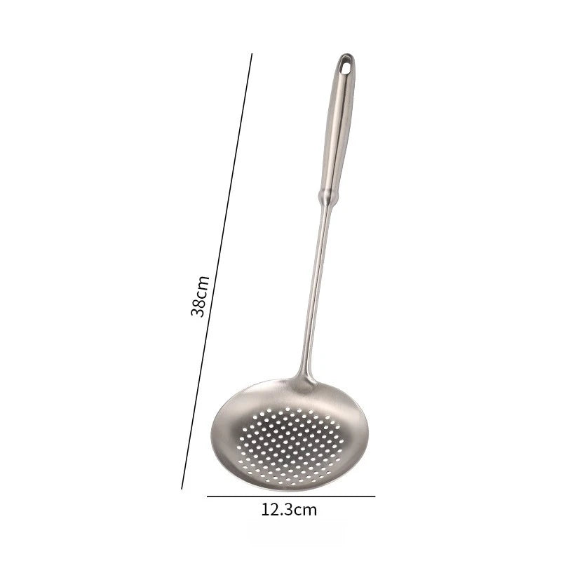 Utensilio para cocinar, servir y mezclar. Herramienta de cocina. Cuchara de cocina ranurada de acero inoxidable. Colador de metal grande para chef.