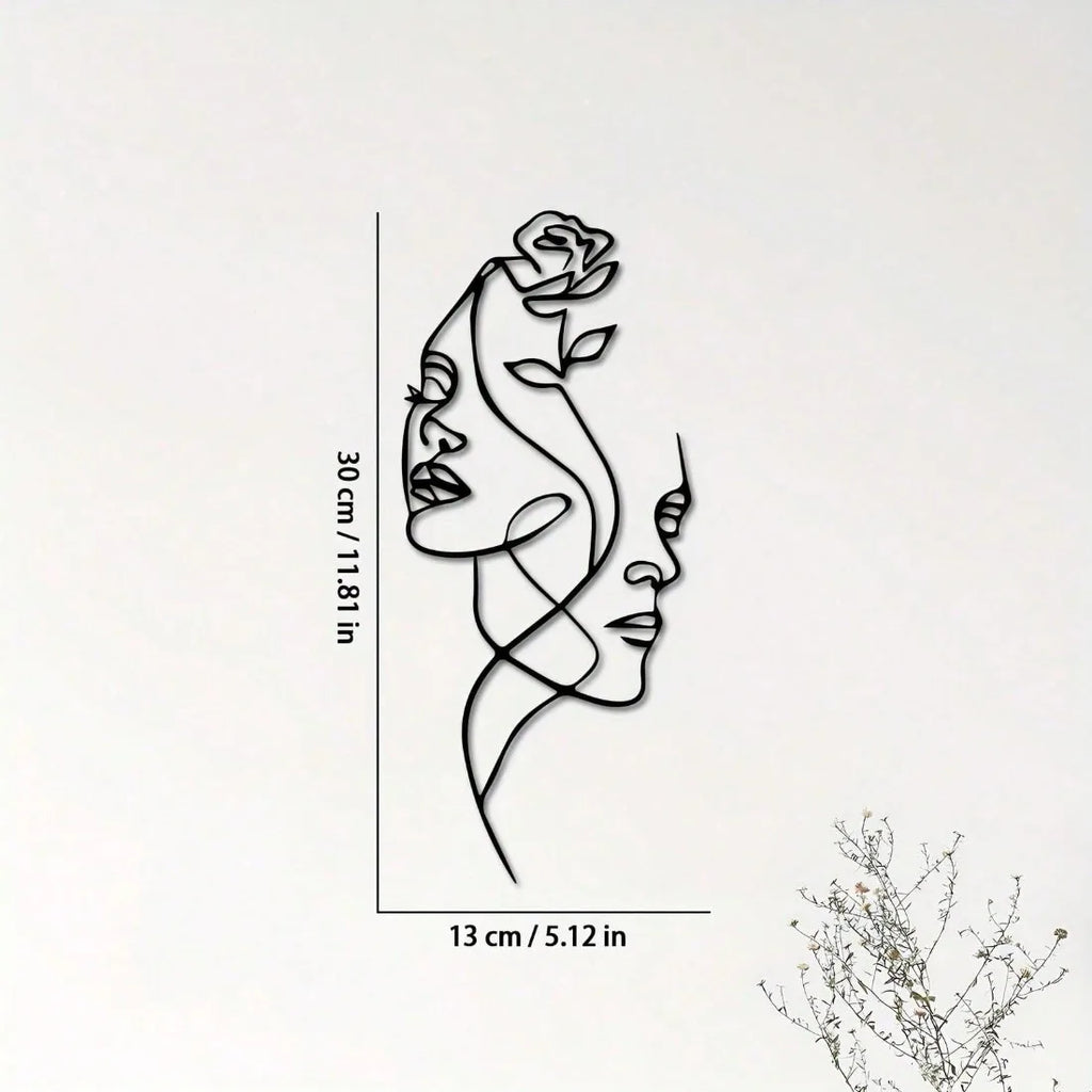 Silueta minimalista de pareja en metal para pared - Escultura abstracta romántica entrelazada con detalles florales, elegante y vertical.
