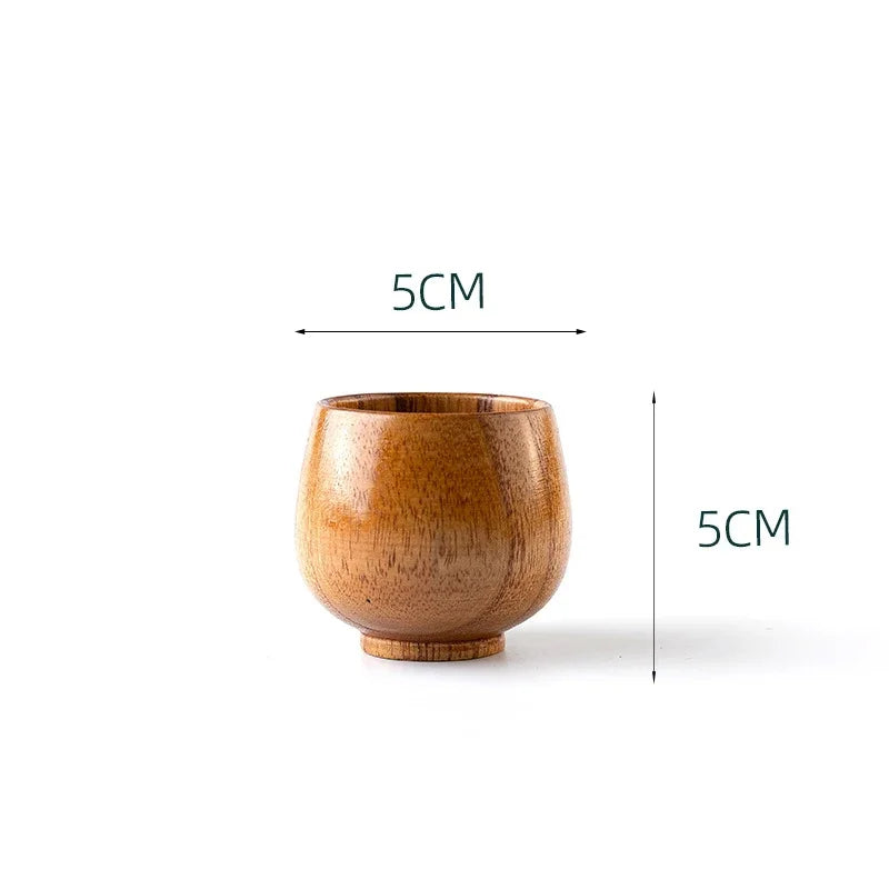 Tazas de madera grandes hechas a mano con madera de abeto natural. Tazas para cerveza, té, café, leche y agua. Artículos de cocina y bar.