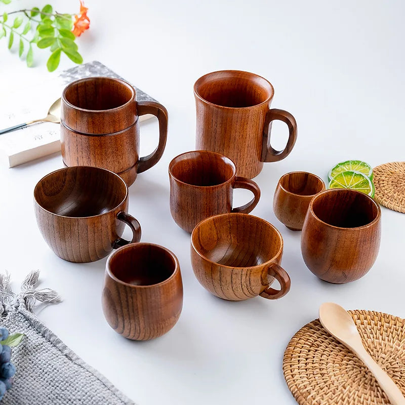 Tazas de madera grandes hechas a mano con madera de abeto natural. Tazas para cerveza, té, café, leche y agua. Artículos de cocina y bar.