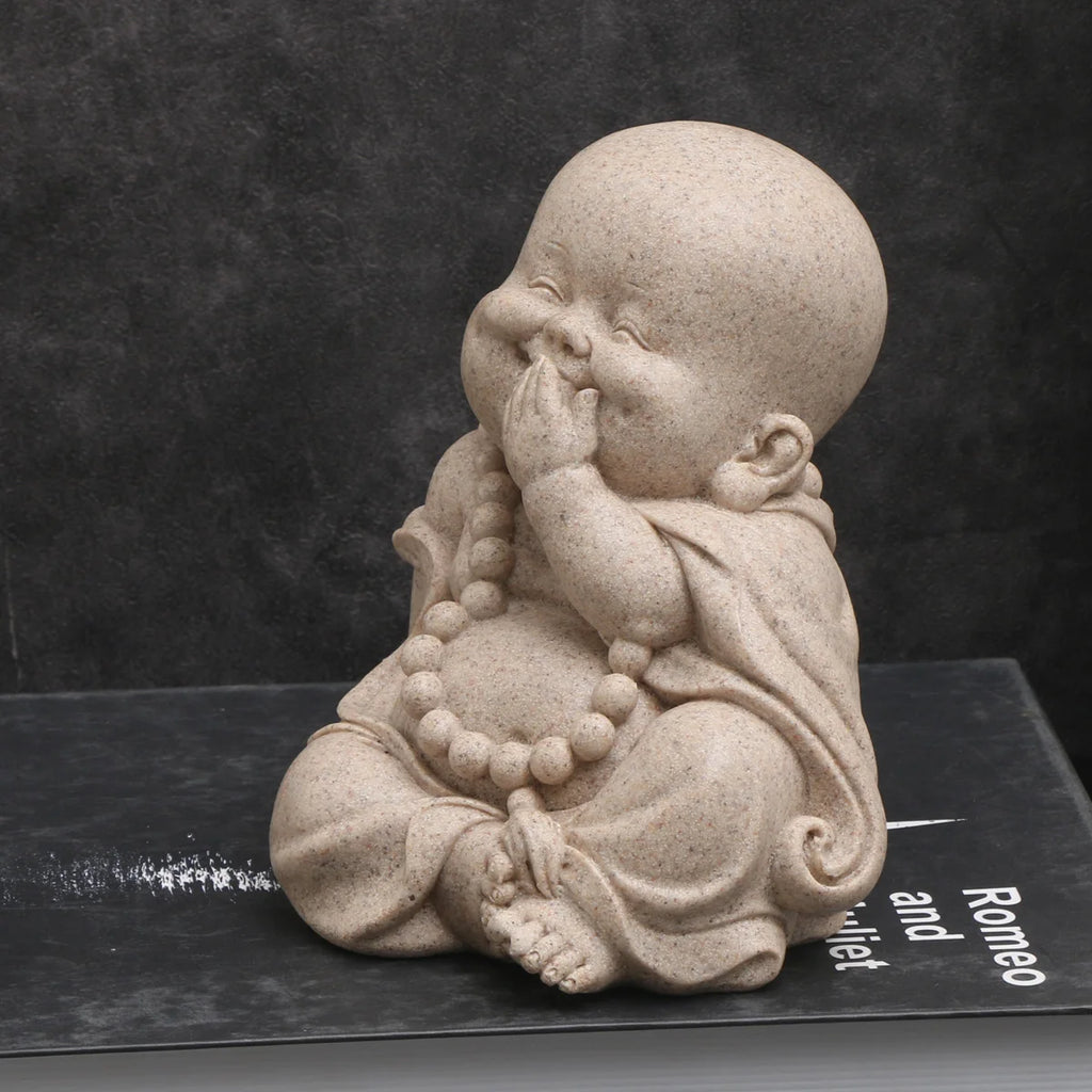 Figura de monje de inspiración zen: encantadoras figuras de resina para la decoración de micro paisajes.