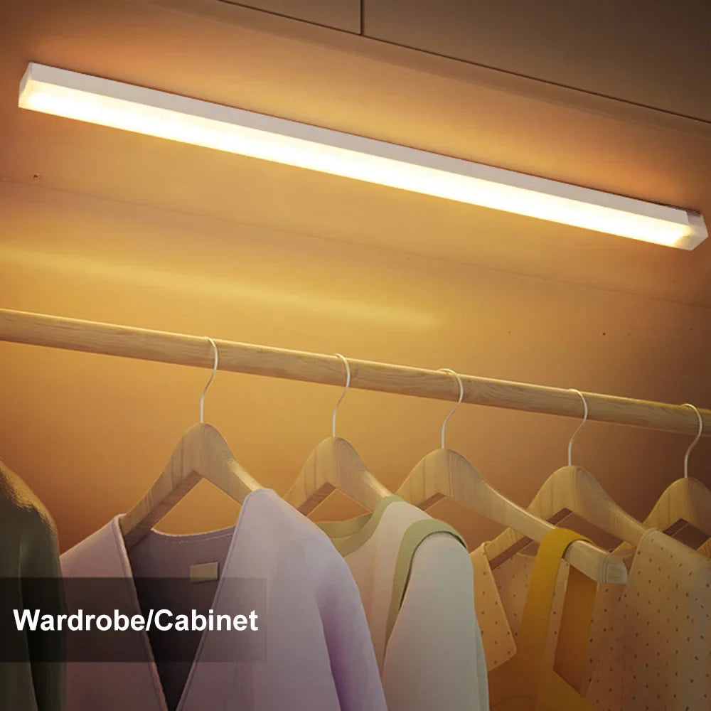Luz LED con sensor de movimiento, luz nocturna LED inalámbrica recargable tipo C, lámpara para armario, lámpara de armario, retroiluminación de escalera para cocina.