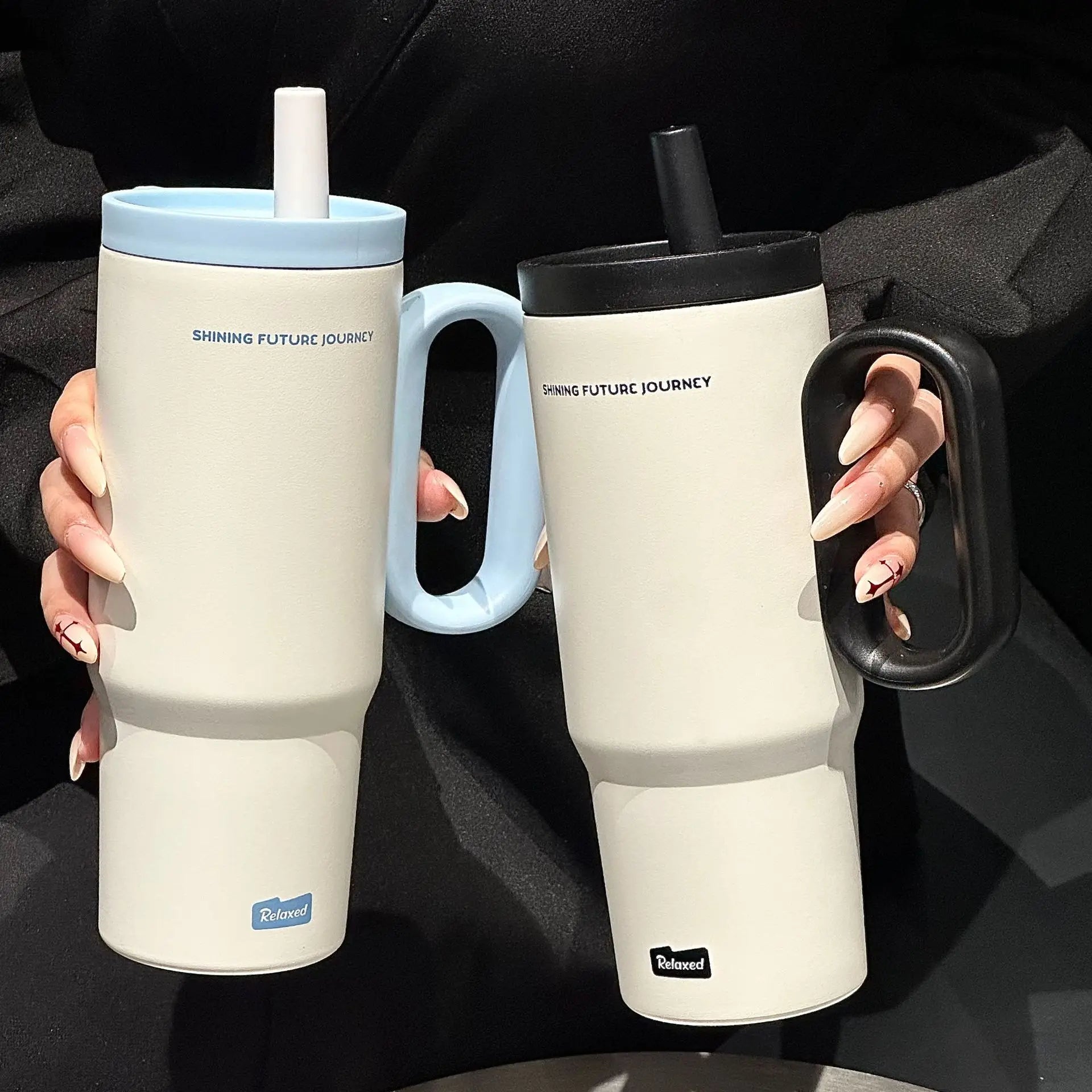 Termo de acero inoxidable de 720 ml con pajita y asa, ideal para café helado, bebidas, viajes en coche y actividades al aire libre.