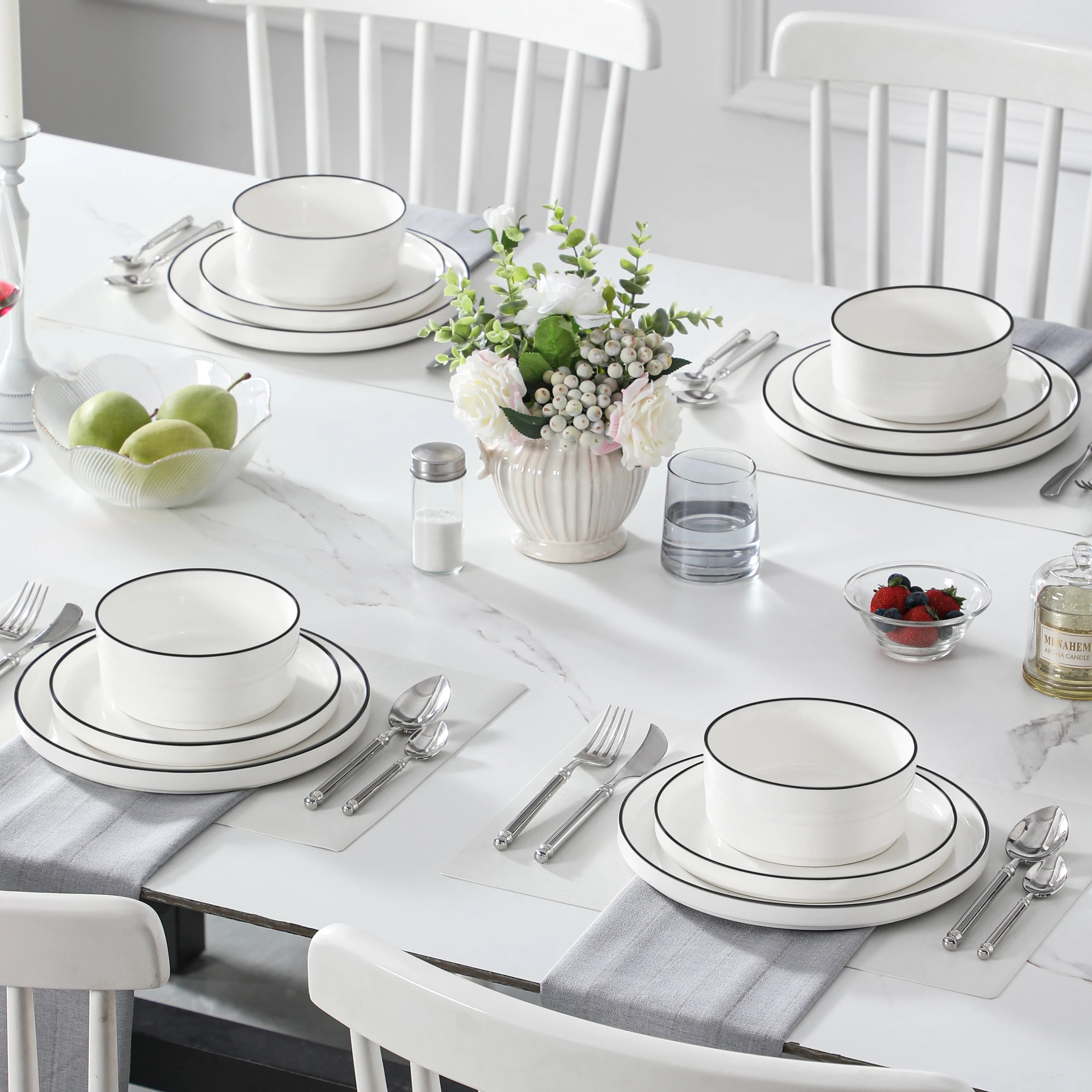 Juego de platos y cuencos MALACASA, 12 piezas, vajilla moderna de porcelana para 4 personas, juego de vajilla para comedor con borde negro.