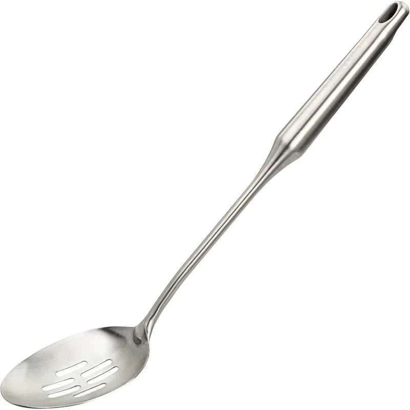 Utensilio para cocinar, servir y mezclar. Herramienta de cocina. Cuchara de cocina ranurada de acero inoxidable. Colador de metal grande para chef.