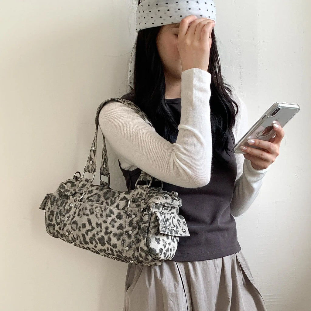 Bolso de mano estilo Boston Casual Messenger con remaches de leopardo vintage para motocicleta, bolso bandolera para mujer, bolso de hombro de moda para mujer, bolsos tote