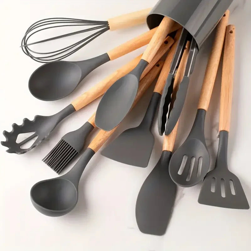 Juego de 12 piezas de utensilios de cocina de silicona multicolor con mango de madera, antiadherentes, espátula y cuchara, resistentes al calor.