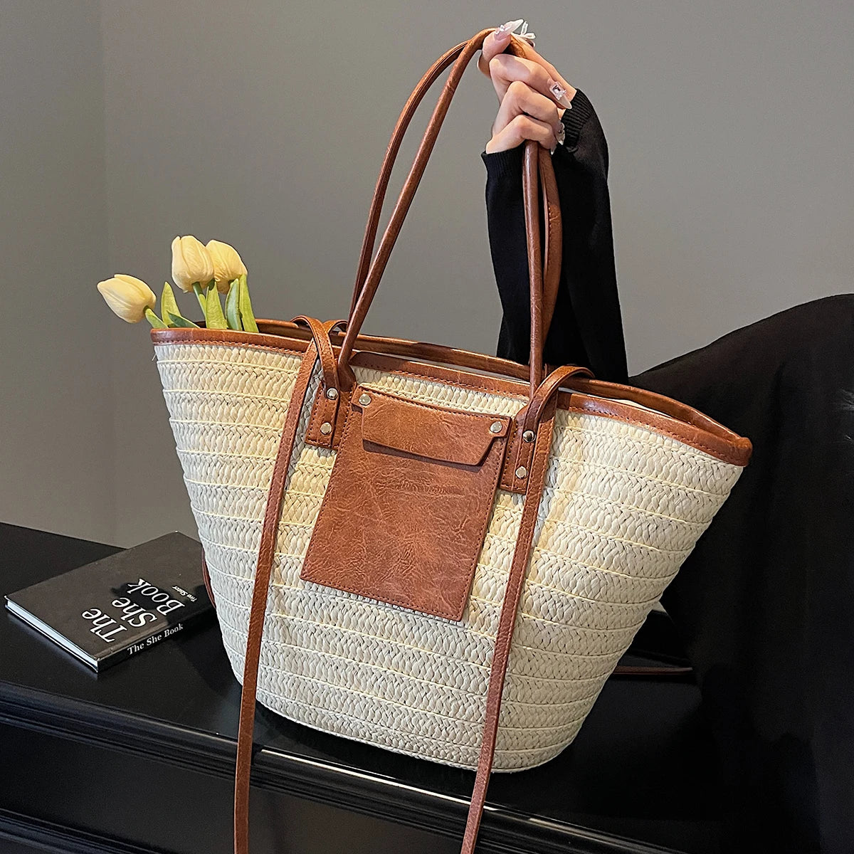 Bolso de un solo hombro, bolso de paja tejido estilo bosque para mujer, bolso de playa tejido para vacaciones, bolso de verano hecho a mano, nuevo estilo para combinar con faldas, bolso grande para ir al trabajo, al trabajo y a viajar.