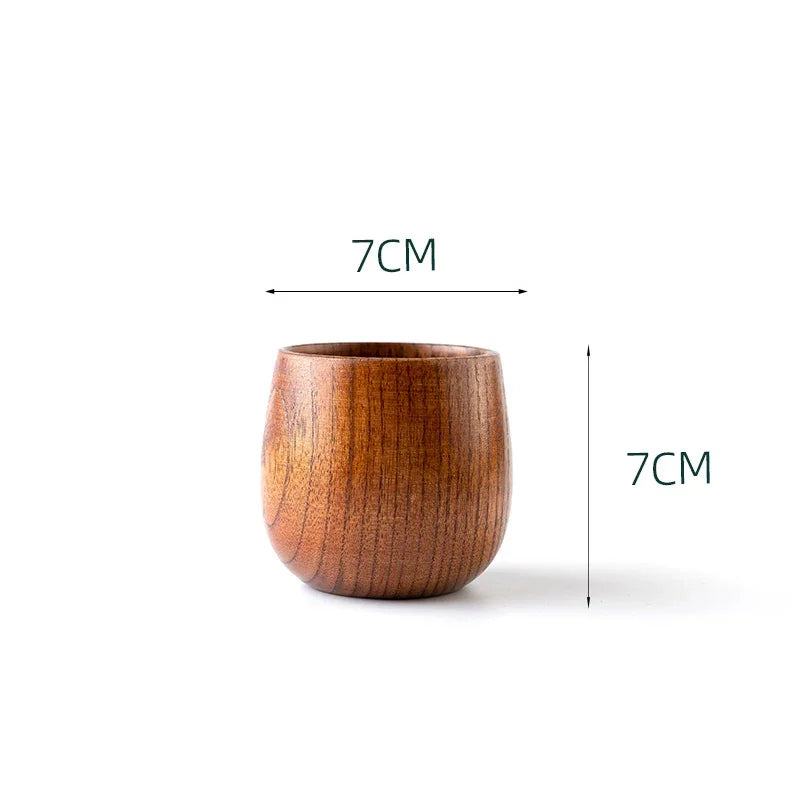 Tazas de madera grandes hechas a mano con madera de abeto natural. Tazas para cerveza, té, café, leche y agua. Artículos de cocina y bar.